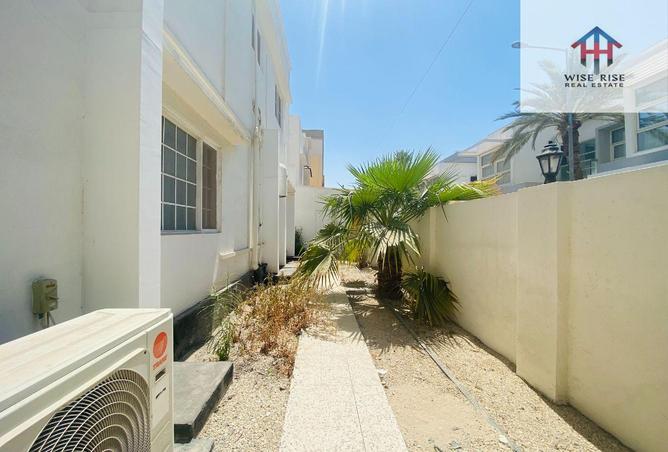 965988 - Property Image 2