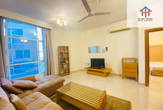 989049 - Property Image 2