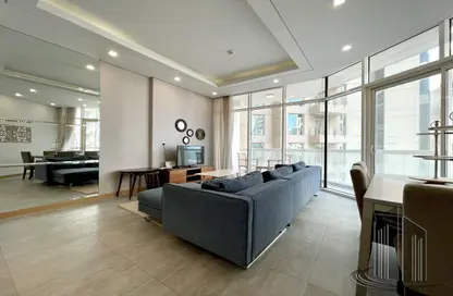 Apartment - 3 Bedrooms - 4 Bathrooms for rent in Al Juffair - Capital Governorate