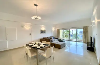 شقة - 2 غرف نوم - 2 حمامات للايجار في شارع أمواج - أمواج - المحرق