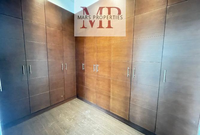 916046 - Property Image 3