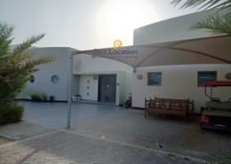 فيلا - 3 غرف نوم - 4 حمامات للكراء في درة البحرين - المحافظة الجنوبية