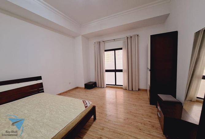 960787 - Property Image 3