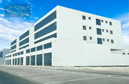عمارة بالكامل - استوديو - 8 حمامات للبيع في ديار المحرق - المحرق