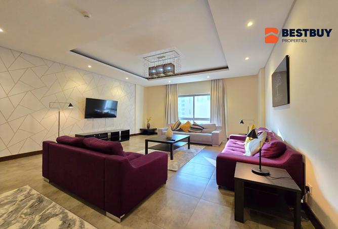 956920 - Property Image 2