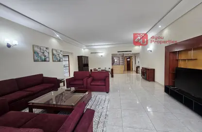 Apartment - 3 Bedrooms - 3 Bathrooms for rent in Mahooz - Manama - Capital Governorate