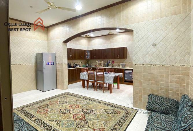 987255 - Property Image 3