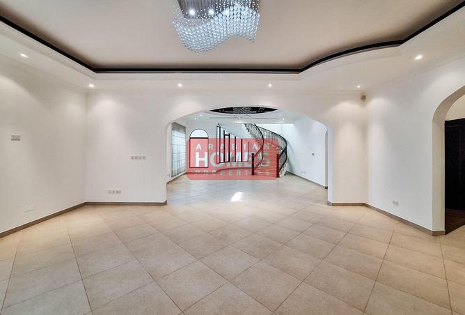 958709 - Property Image 3