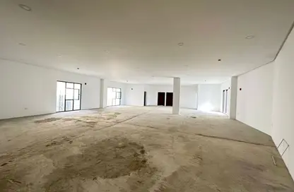 Office Space - Studio - 1 Bathroom for rent in Jannusan - Northern Governorate