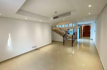 Duplex - 2 Bedrooms - 2 Bathrooms for rent in Um Al Hasam - Manama - Capital Governorate