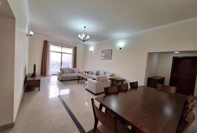 958237 - Property Image 2