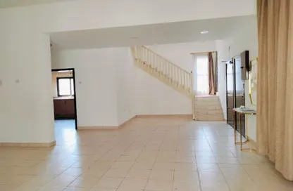 Duplex - 3 Bedrooms - 3 Bathrooms for rent in Mahooz - Manama - Capital Governorate