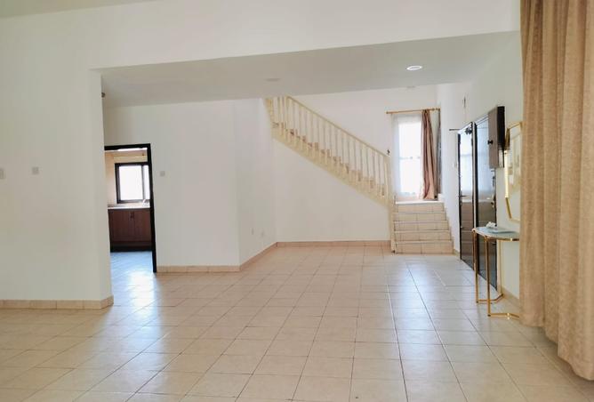 953721 - Property Main Image