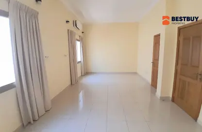 فيلا - 3 غرف نوم - 3 حمامات للايجار في الجفير - محافظة العاصمة