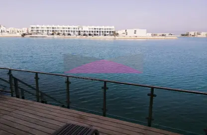 Villa - 4 Bedrooms - 5 Bathrooms for sale in Amwaj Avenue - Amwaj Islands - Muharraq Governorate