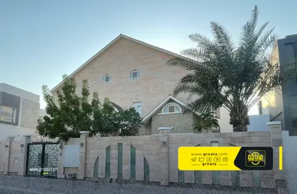 Villa - 6 Bedrooms - 5 Bathrooms for sale in Hamad Town - Northern Governorate