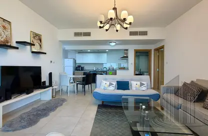 شقة - غرفة نوم - 2 حمامات للايجار في شارع أمواج - أمواج - المحرق