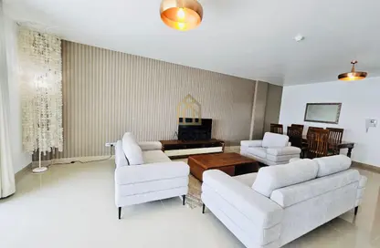 Apartment - 2 Bedrooms - 2 Bathrooms for rent in Tala Island - Amwaj Islands - Muharraq Governorate