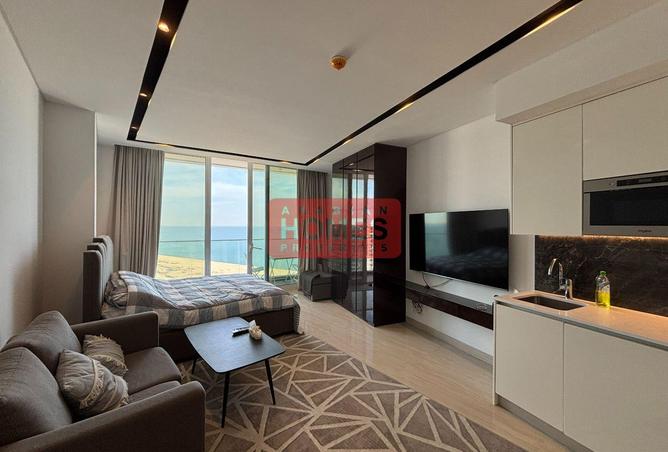 976828 - Property Image 3