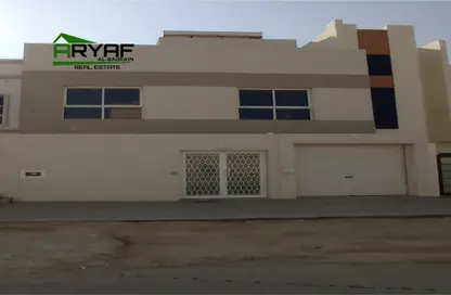 Outdoor Building image for: Villa - 3 Bedrooms - 4 Bathrooms for sale in Bani Jamra - Northern Governorate, Image 1