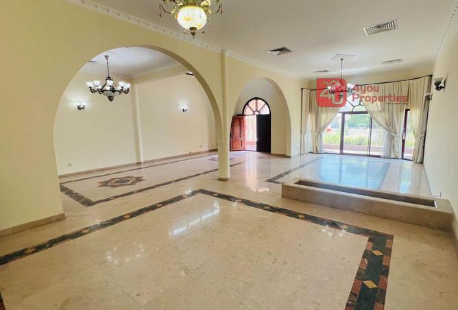 980138 - Property Image 2