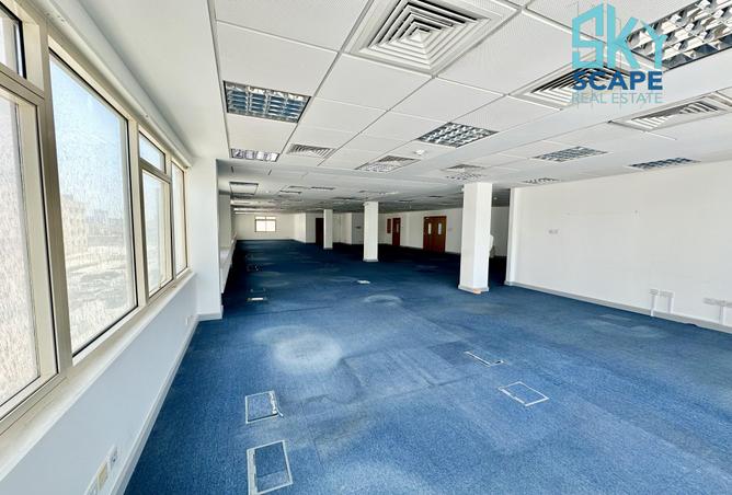 979833 - Property Image 2