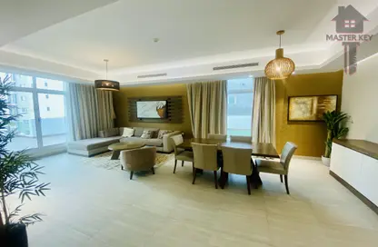 Living / Dining Room image for: Penthouse - 2 Bedrooms - 3 Bathrooms for rent in Amwaj Avenue - Amwaj Islands - Muharraq Governorate, Image 1