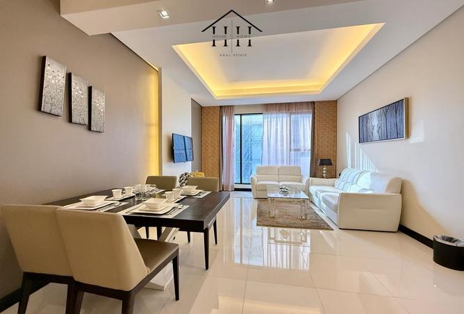 990369 - Property Image 2