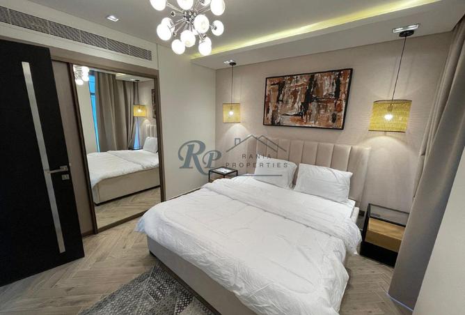 982446 - Property Image 2