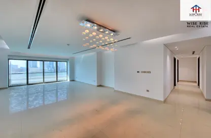 Apartment - 3 Bedrooms - 5 Bathrooms for rent in Reef Island - Capital Governorate