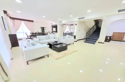 Apartment - 2 Bedrooms - 3 Bathrooms for rent in Adliya - Manama - Capital Governorate