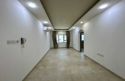 Apartment - 2 Bedrooms - 2 Bathrooms for rent in Hidd - Muharraq Governorate