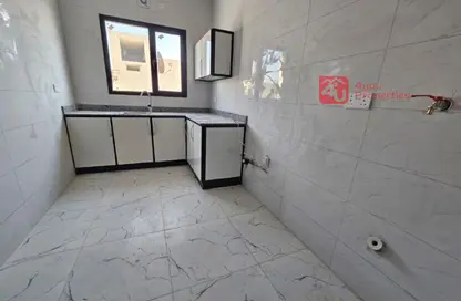 Apartment - 2 Bedrooms - 2 Bathrooms for rent in Salmaniya - Manama - Capital Governorate