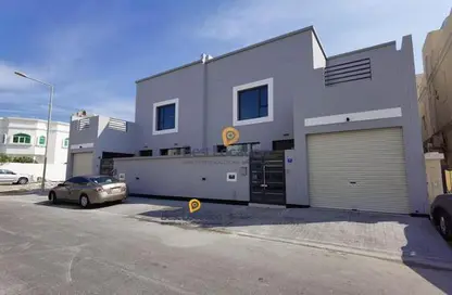 Villa - 5 Bedrooms - 6 Bathrooms for sale in Busaiteen - Muharraq Governorate