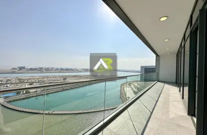 Apartment - 3 Bedrooms - 4 Bathrooms for rent in Canal View - Dilmunia Island - Muharraq Governorate