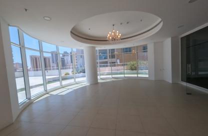 Apartment - 1 Bedroom - 1 Bathroom for sale in Al Juffair - Capital Governorate
