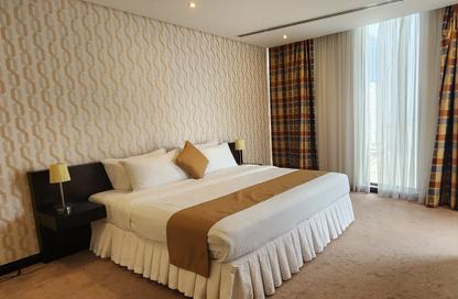 Apartment - 2 Bedrooms - 3 Bathrooms for rent in Sanabis - Manama - Capital Governorate