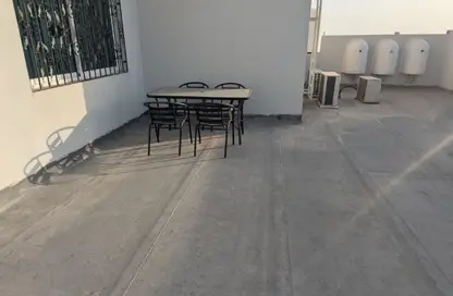 شقة - 2 غرف نوم - 3 حمامات للايجار في سار - المحافظة الشمالية