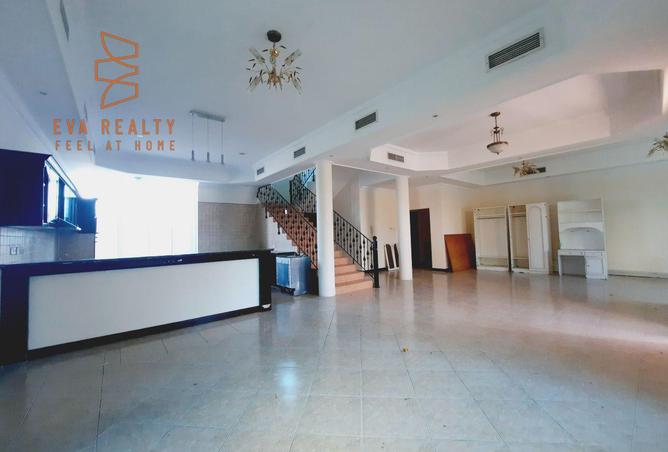 986222 - Property Image 2