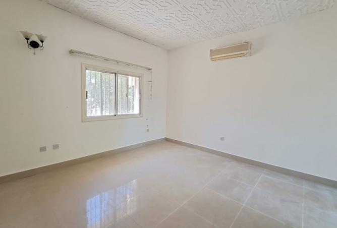 964231 - Property Image 3