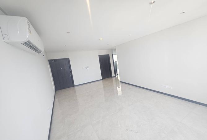 992289 - Property Image 3