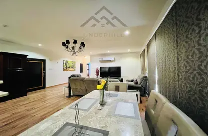 Apartment - 3 Bedrooms - 3 Bathrooms for rent in Al Juffair - Capital Governorate
