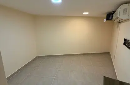 شقة - 1 حمام للايجار في الجنبية - المحافظة الشمالية