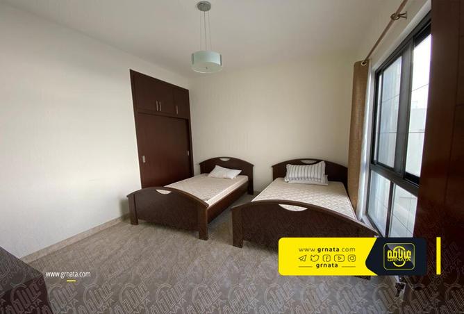 725407 - Property Image 2