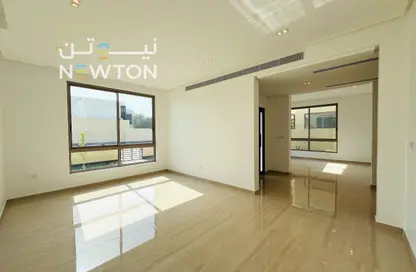 Villa - 4 Bedrooms - 5 Bathrooms for rent in Janabiya - Northern Governorate