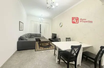 Apartment - 2 Bedrooms - 2 Bathrooms for rent in Segaya - Manama - Capital Governorate