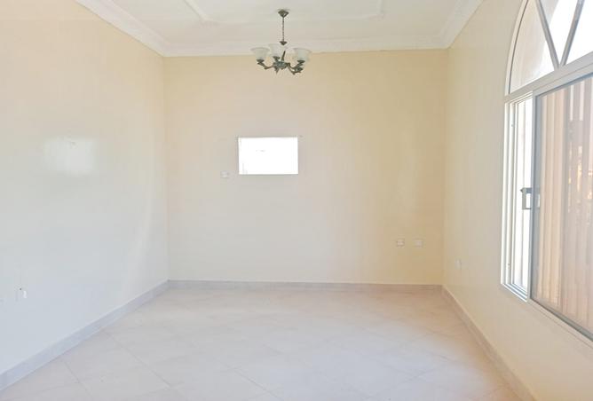 957680 - Property Image 3