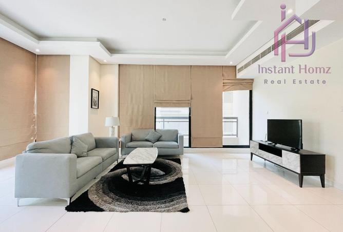 952450 - Property Image 2