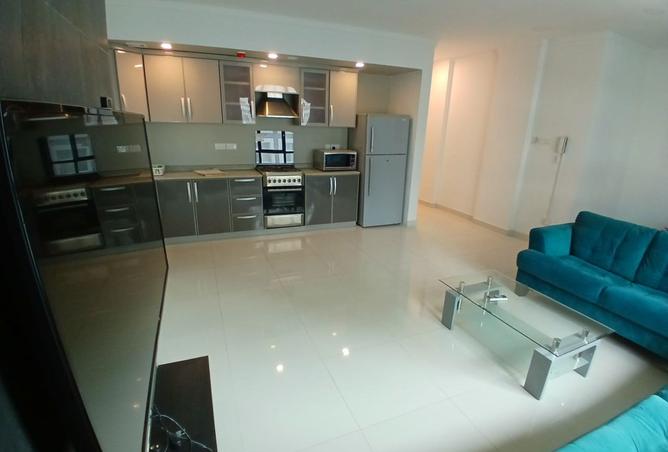 985832 - Property Image 3