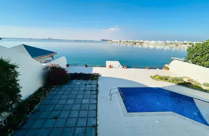 Villa - 4 Bedrooms - 5 Bathrooms for rent in Durrat Al Bahrain - Southern Governorate